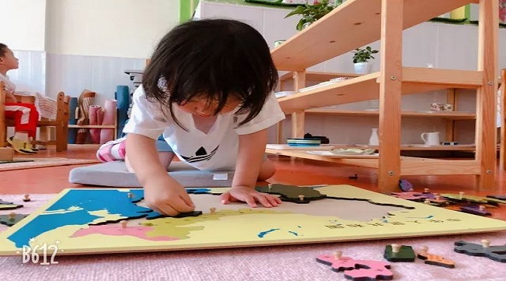 蒙特梭利教具错误过程控制中的标志运用